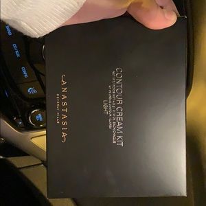 Anastasia cream contour kit light